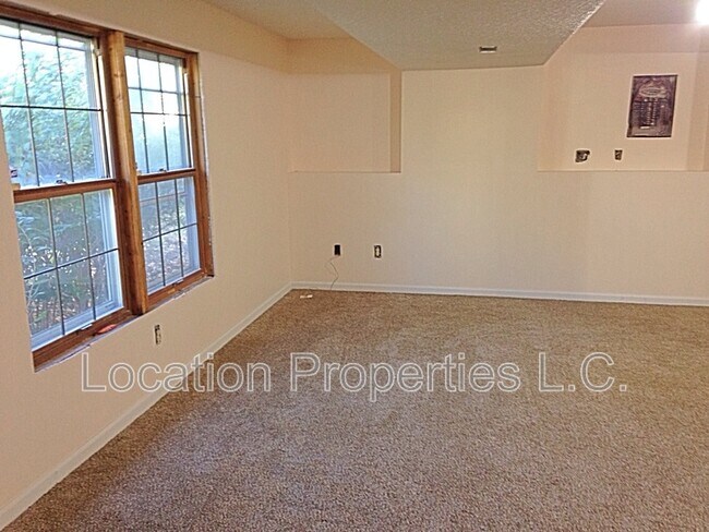 Building Photo - 3700 Harvard Rd