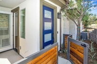 Building Photo - Gorgeous brand new townhome in 3Roots! End...