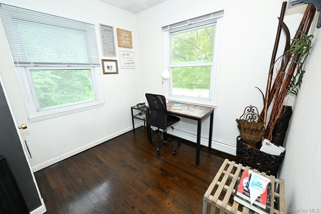 Building Photo - 3 New Castle Dr