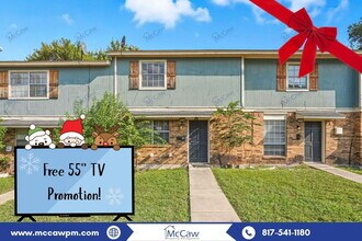 Building Photo - 314 Candlewood Ln