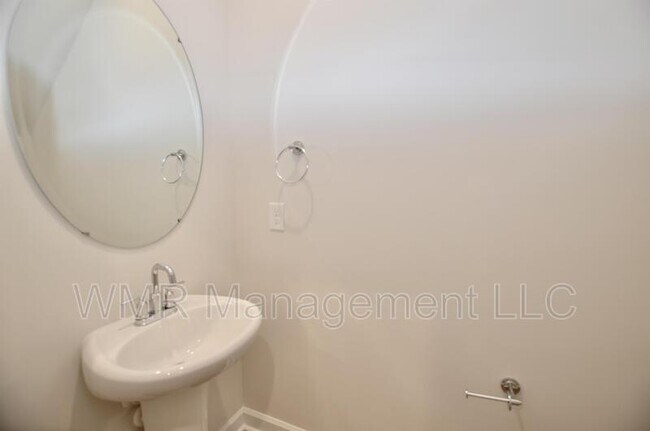 Building Photo - 121 Guardian Gate Dr