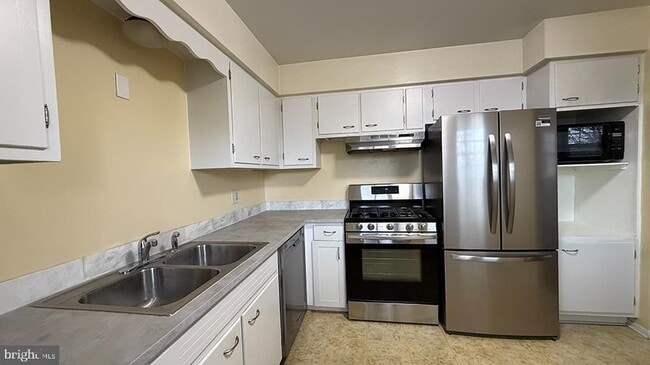 Building Photo - 5232 Oldcastle Ln