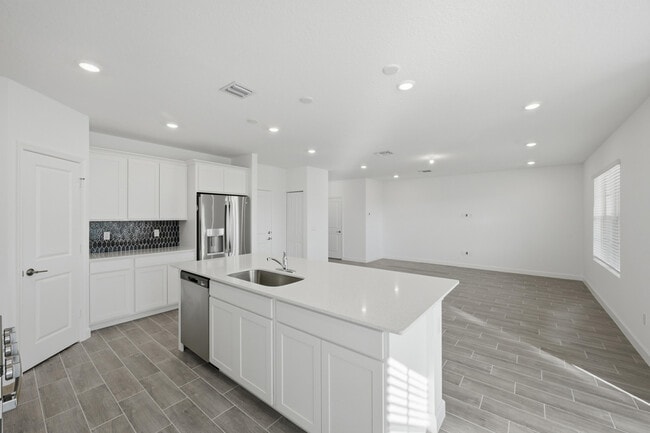 Building Photo - 19568 Whispering Crk Rd