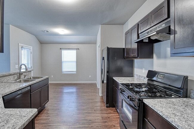 Building Photo - 1325 Quartz Pl