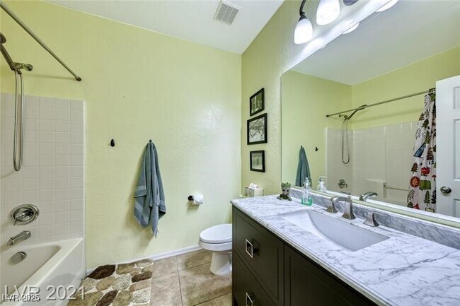 Building Photo - 2533 Libberton St