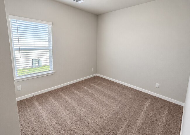 Building Photo - 4026 Bay Ct