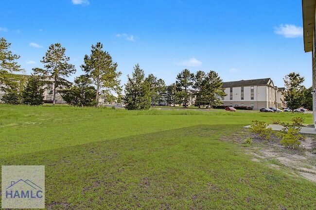Building Photo - 274 Renwick Lp