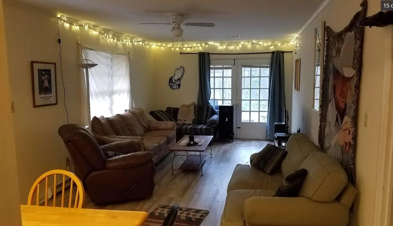 Building Photo - 185 Nantahala Ave