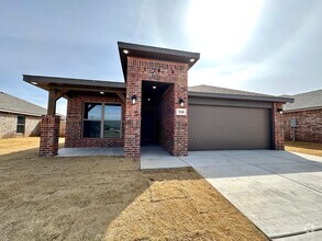 Building Photo - Brand New 4 bed 2 bath Move In Ready!