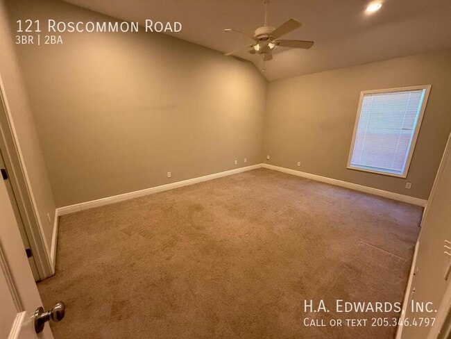 Building Photo - 121 Roscommon Rd