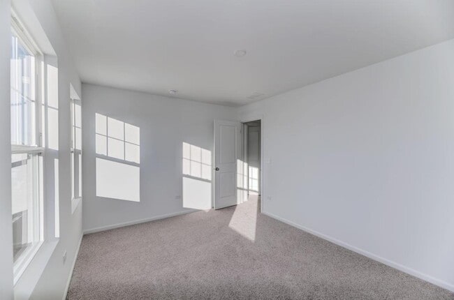 Building Photo - 454 Bower Ln