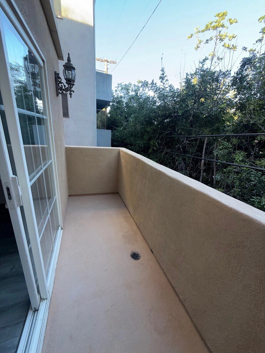 Building Photo - 4638 Sepulveda Blvd