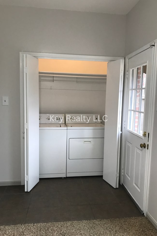 Building Photo - ****999 Bayou Trace - Alexandria