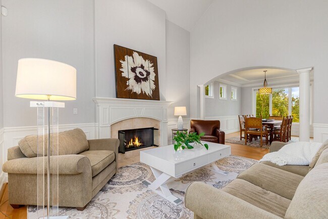 Building Photo - STUNNING Home in coveted Sterling Woods, S...
