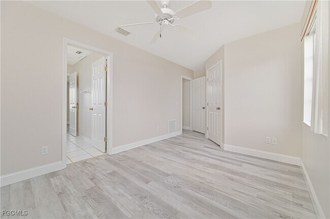 Building Photo - 10740 Bahia Terrado Cir