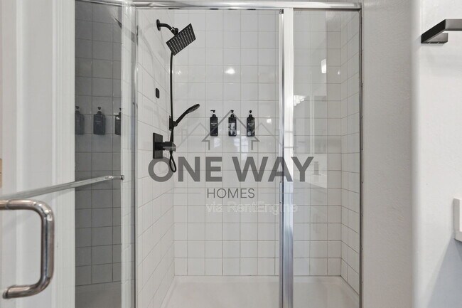 Building Photo - 1685 E Chelsea Ln