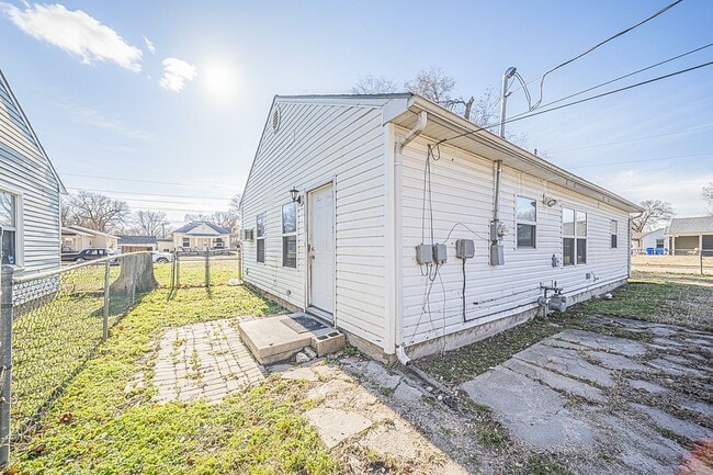 Building Photo - Please View 3D Virtual Walk-Through Before Scheduling a Showing