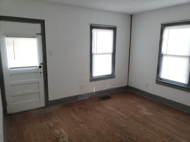 Building Photo - 1212 14th St