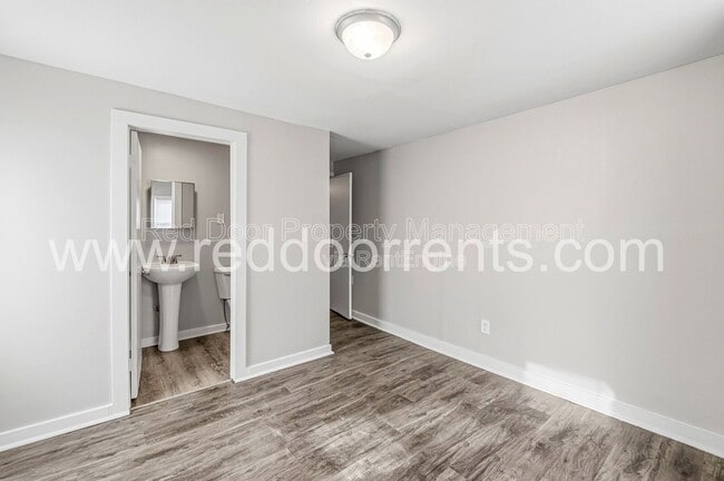 Building Photo - 4320 E 30th St