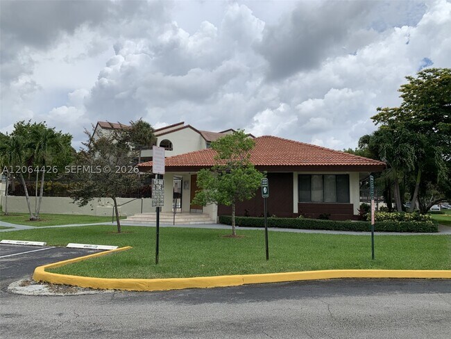 Building Photo - 9080 SW 125th Ave