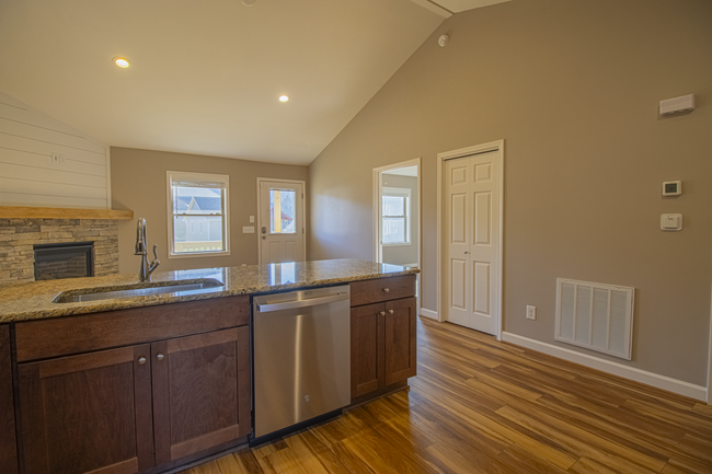 Building Photo - 218 Ava Wy