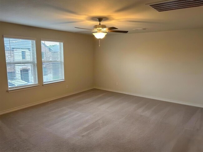 Building Photo - 729 Aliso Trail