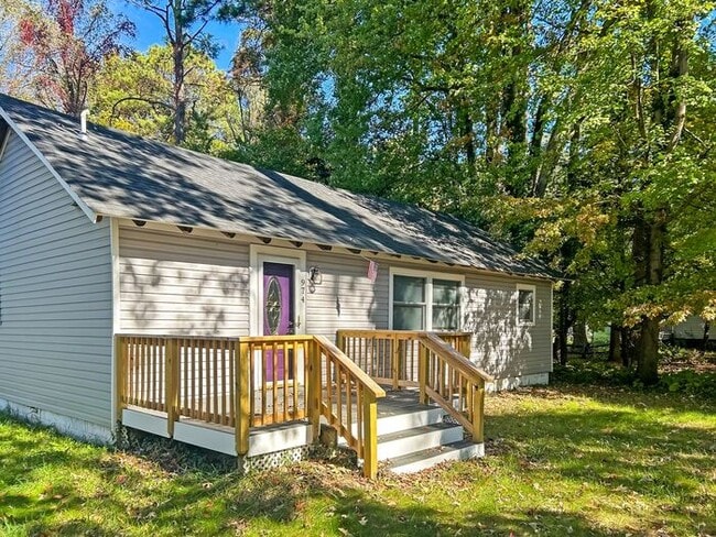 Building Photo - 974 Crystal Rock Rd