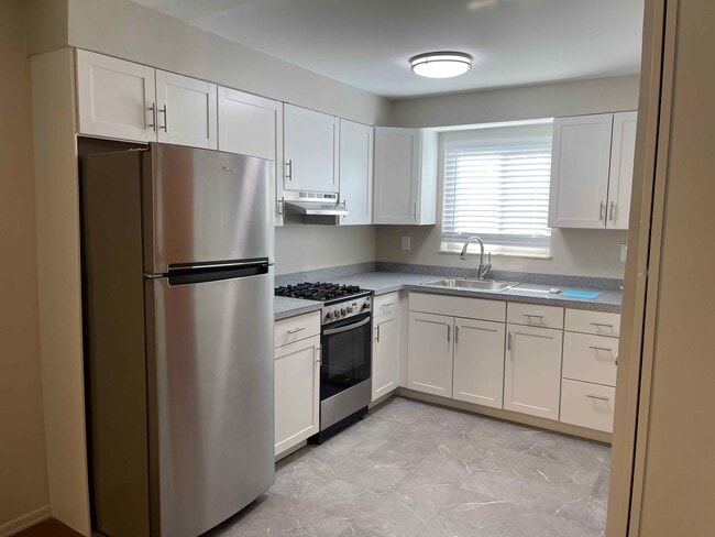 Building Photo - Fountain Villa Apartments