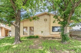 Building Photo - 103 W Timberview Ln