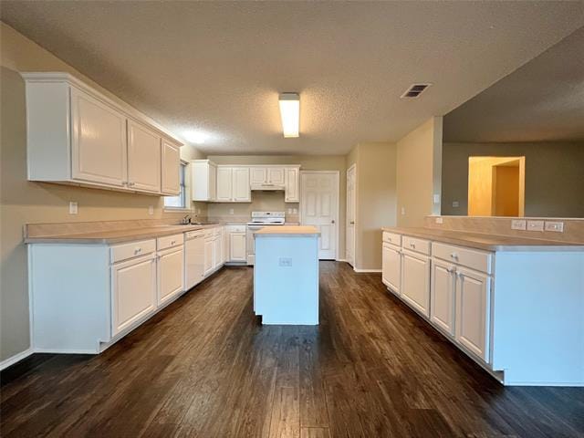 Building Photo - 4021 Busch Gardens Dr