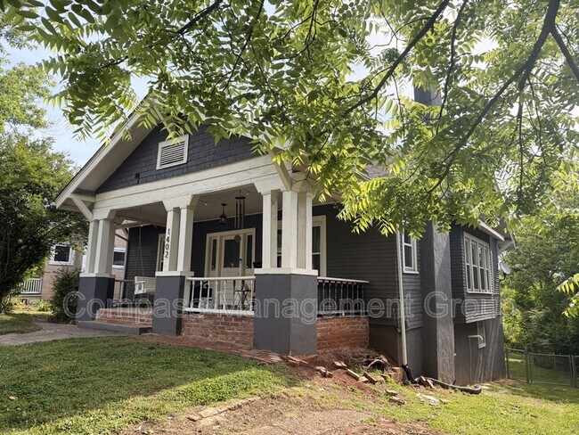 Building Photo - 1402 N 4th Ave