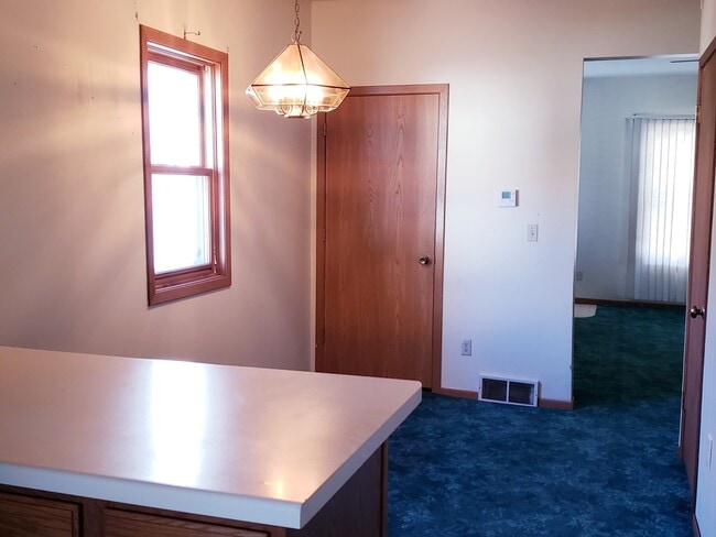 Building Photo - 3 Bed 1.5 Bath Single Family Home in Wausau