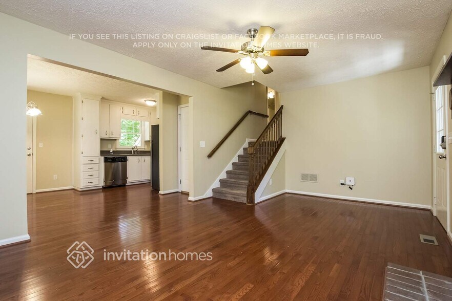 Building Photo - 3808 Mountain View Rd NW