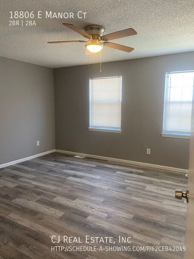 Building Photo - 18806 Manor Dr