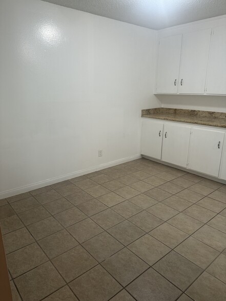 Building Photo - 12349 Oxnard St