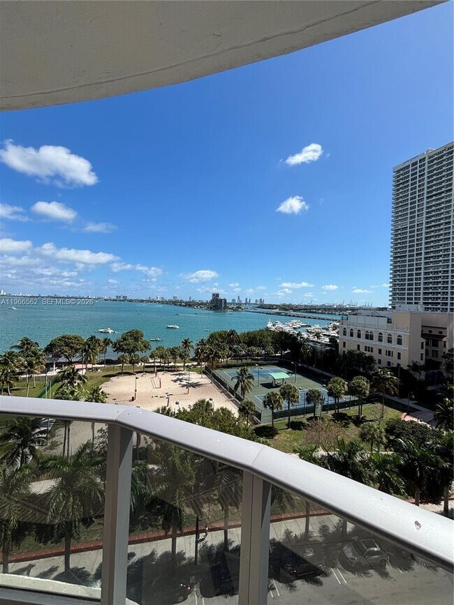 Building Photo - 488 NE 18th St