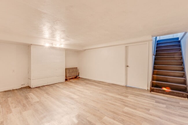 Building Photo - Available August  2026 - Great 3 Bedroom Mt. Washington Home w/ Spacious Open-Living!