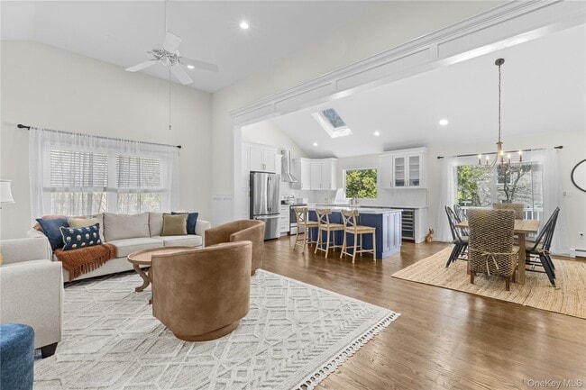 Building Photo - 52 Summit Dr