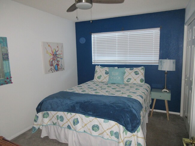 Building Photo - Fully furnished 2 bedroom 2 bath home in M...