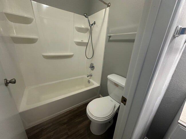 Building Photo - Water, Sewer, Garbage paid