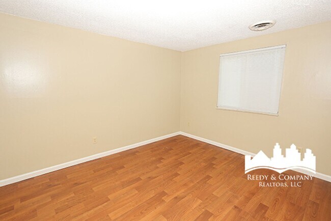 Building Photo - 4400 Spring Harbor Dr