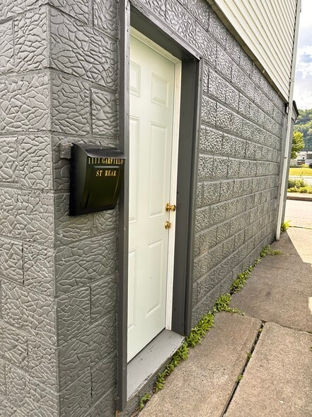 Front Door - 1111 Garfield St