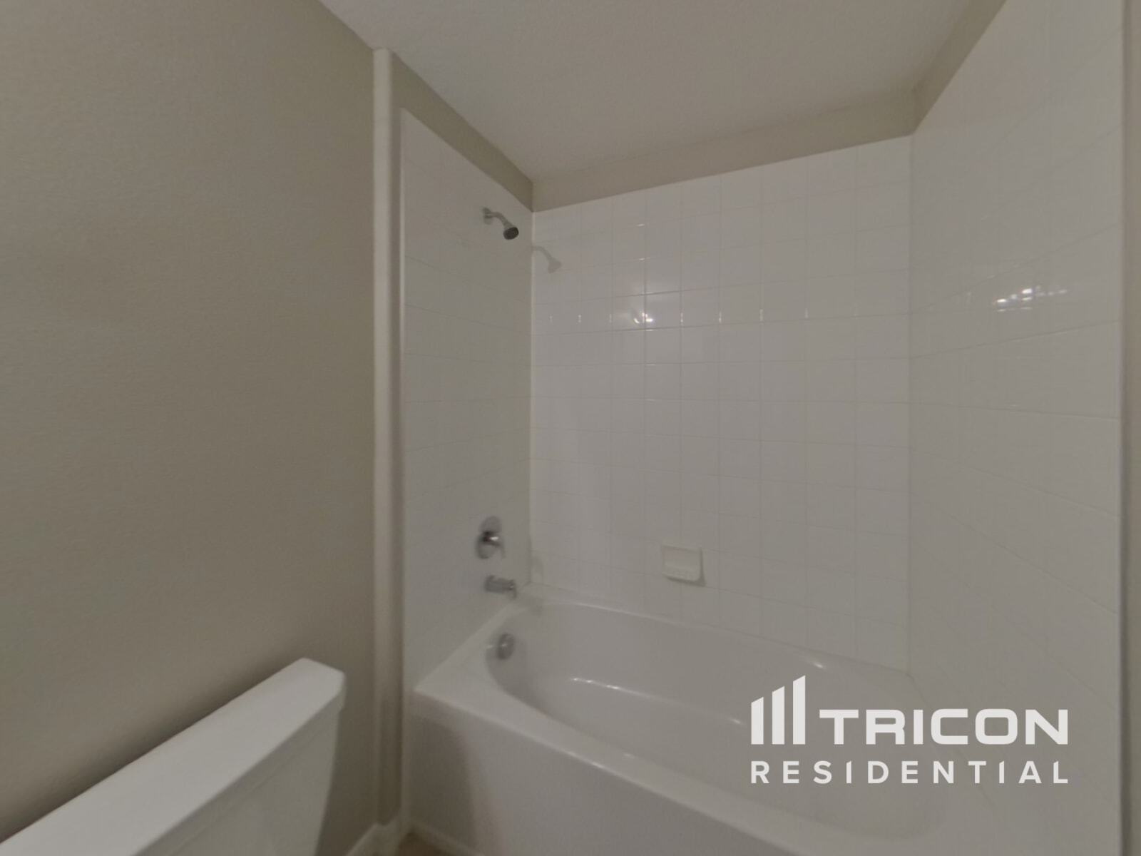 Building Photo - 1615 Broad Winged Hawk Dr