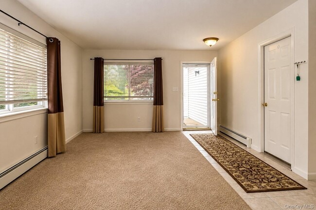 Building Photo - 263 Tamerisk Ln