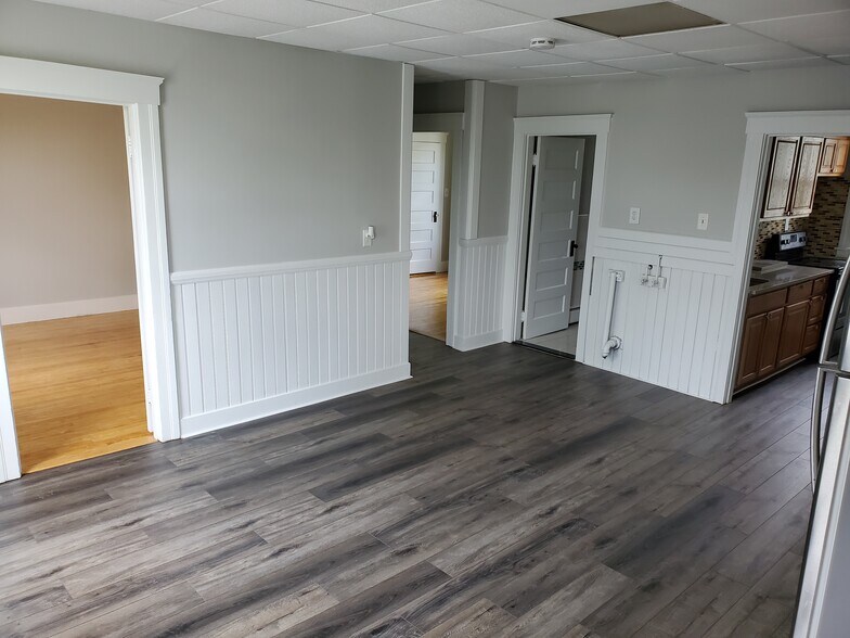 Building Photo - 17 Upsala St