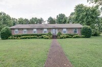 Building Photo - 748 Dejarnette Ln