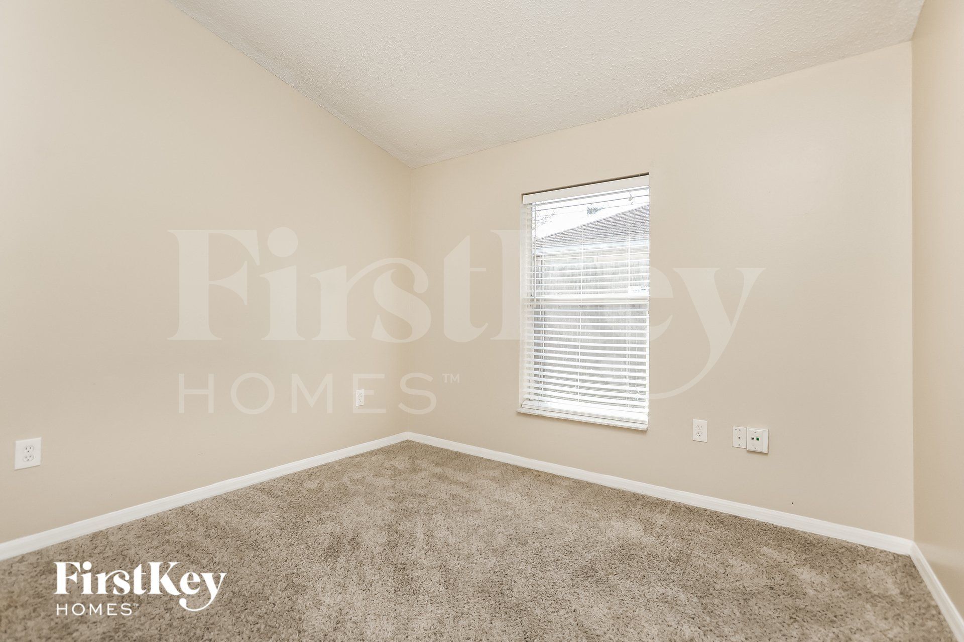 Building Photo - 7419 Little Pond Ct