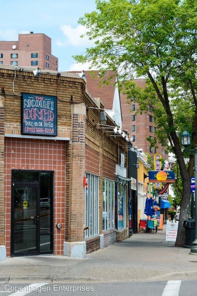 Building Photo - 22 Oak Grove St