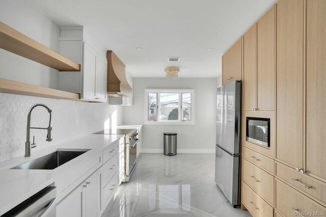 Building Photo - 89 Harvest Ln