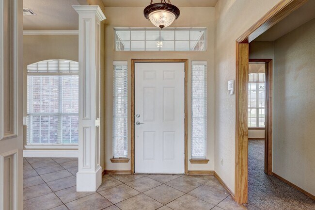Building Photo - Stunning Open-Concept Home with Luxury Primary Suite & Outdoor Living